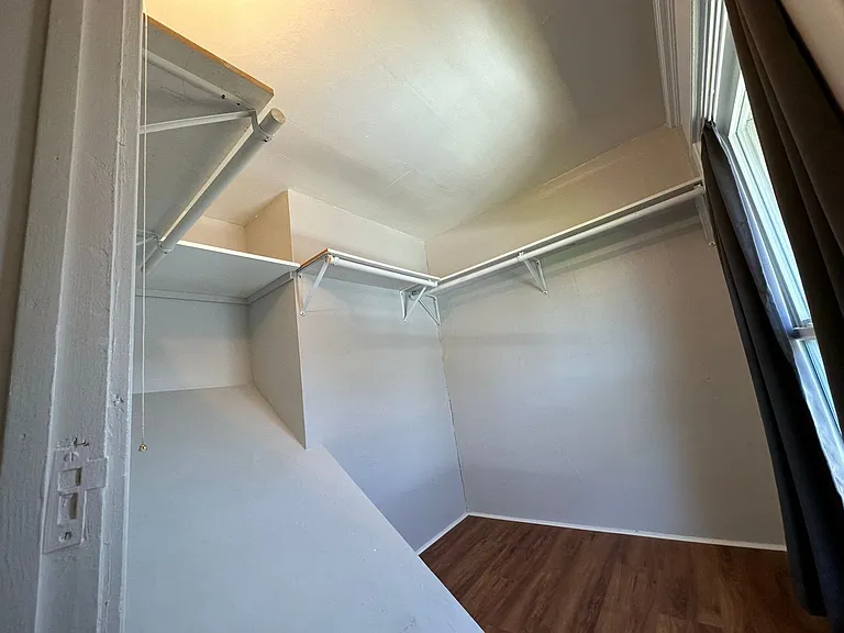 2421 Rucker- 4 Unit — Photo 9