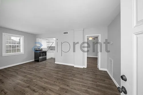 633 Spring St #1 Photo 1
