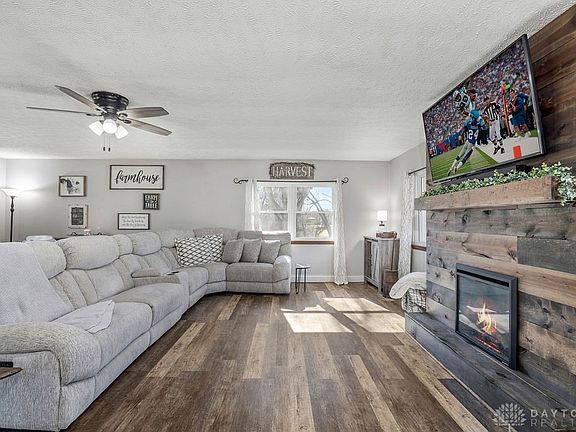 5th image of 6048 Paullin Dr
