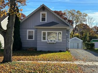 386 Bennington Dr, Rochester, NY 14616