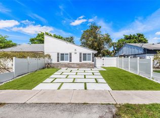 5235 NW 6th Ct, Delray Beach, FL 33445