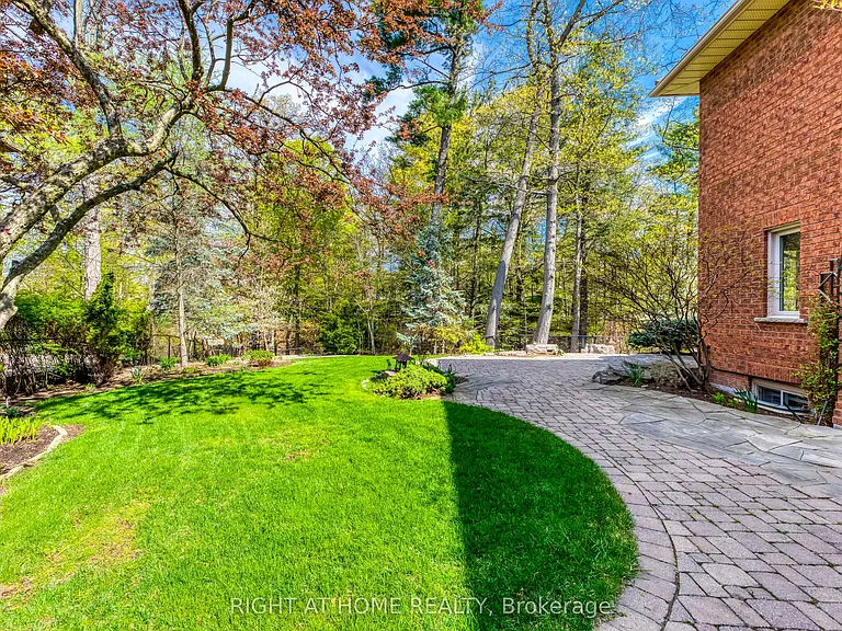 2175 Oneida Ct — Photo 37