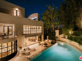 255 S Bentley Ave, Los Angeles, CA 90049