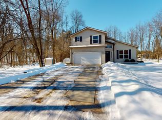 N6719 Laurel Rd, Elkhorn, WI 53121