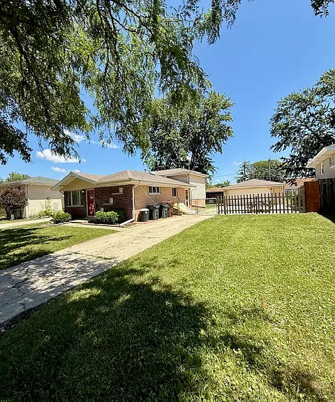 16419 Terry Ln — Photo 2