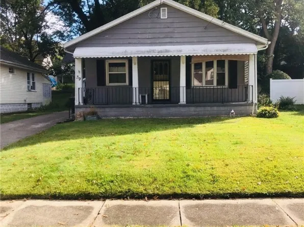 39 Berwyck Dr, Akron, OH 44312