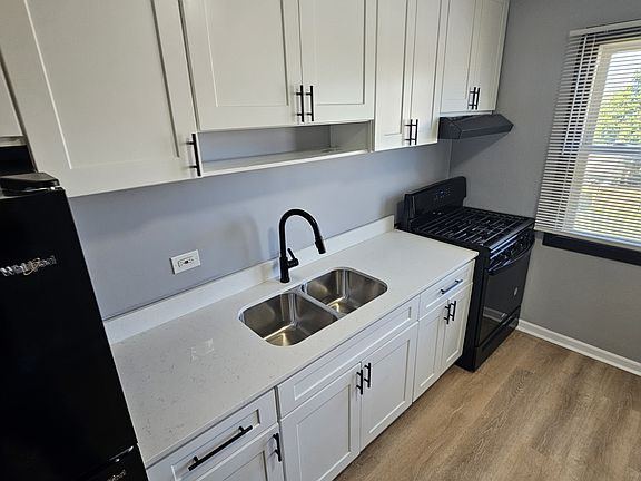 5th image of 1442 S Central Ave APT 15