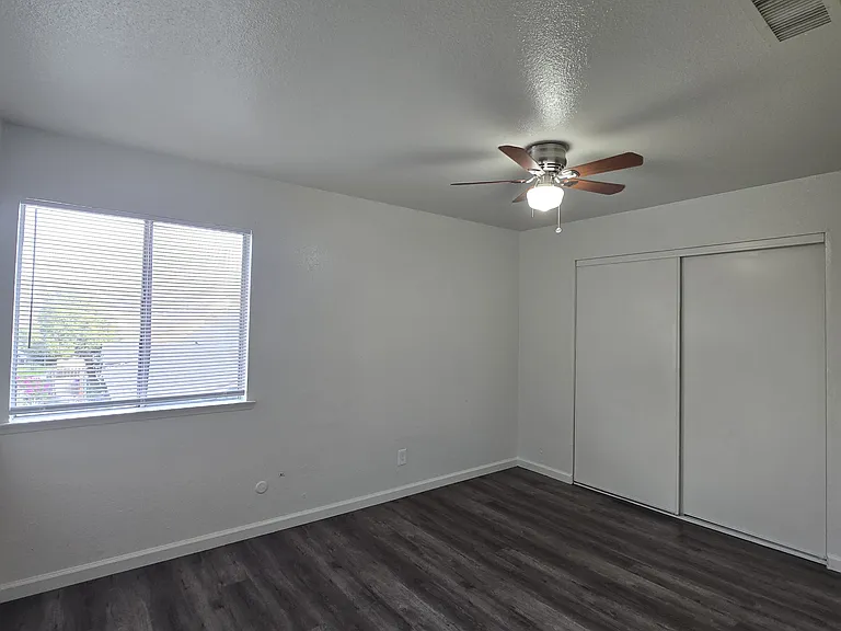 1140 N 8th St #203 — Photo 9