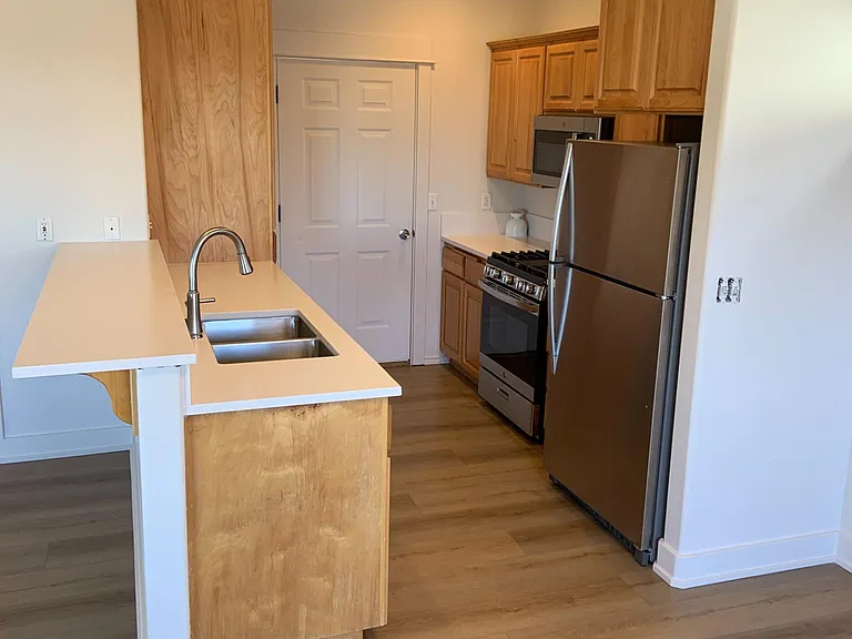 1719 NE Lotus Dr #1 — Photo 5