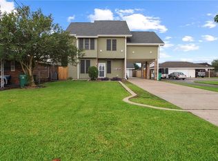 2332 Champagne St, Marrero, LA 70072