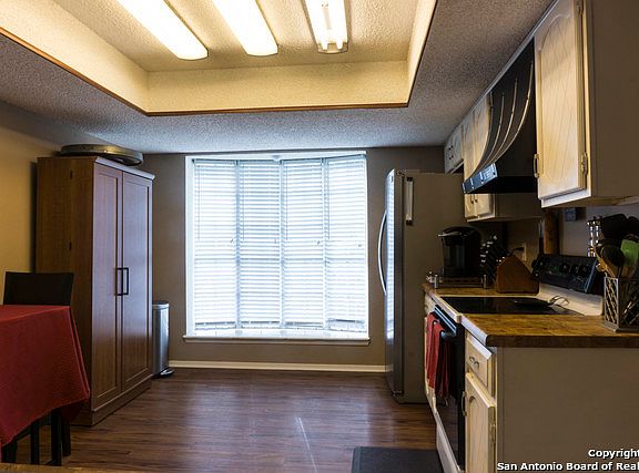 4th image of 8327 Timber Basin St