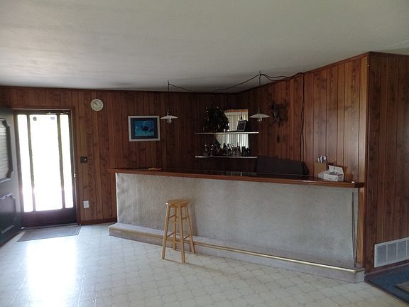 Bar in kitchen