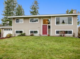 7430 NE 146th St, Kenmore, WA 98028