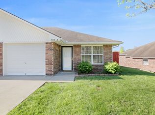 405A NE 6th St, Oak Grove, MO 64075