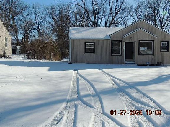 2nd image of 4449 N Bellefontaine Ave
