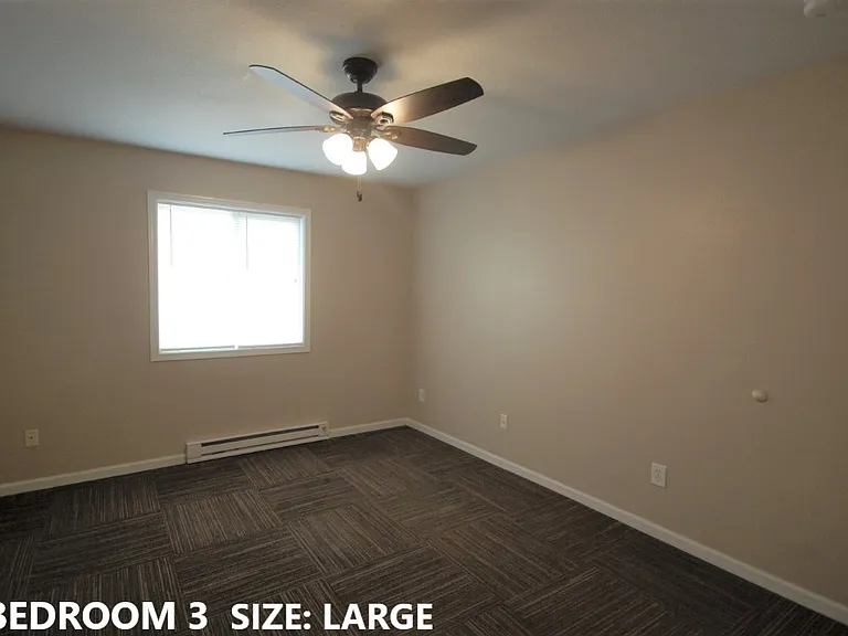 226-228 Haws Dr — Photo 11