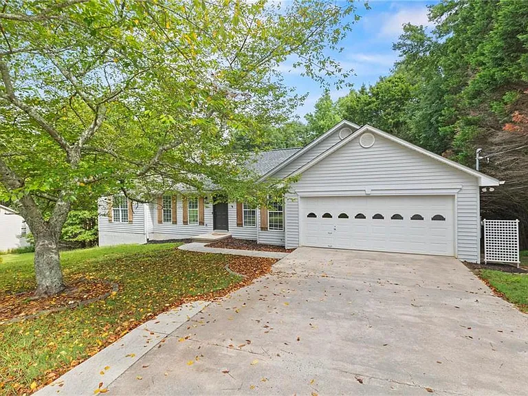 6360 Mountain View Trl — Photo 1
