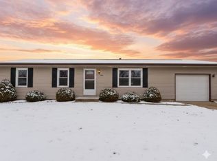 1109 Grubbs St, Center Point, IA 52213