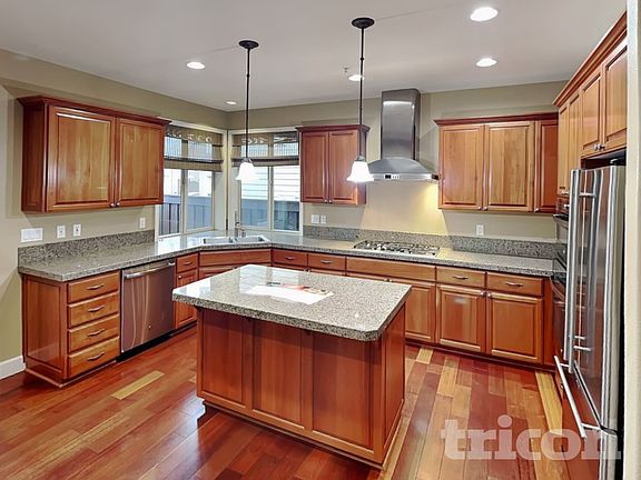 5th image of 29261 SW Charlotte Ln