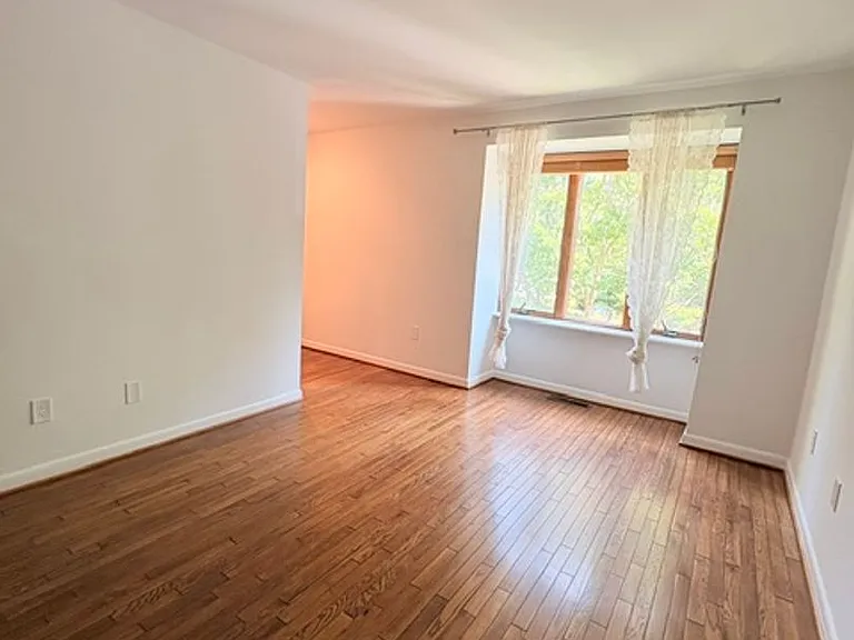 2071 Golf Course Dr — Photo 20
