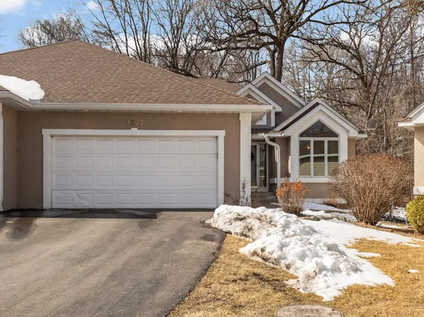 1877 Magnolia Ln N, Plymouth, MN 55441