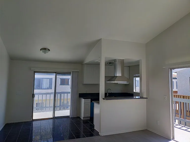 7332 Garfield Ave — Photo 2