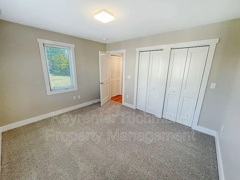 400 Dobson St — Photo 6