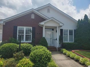 2424 Lakewood Dr, Paducah, KY 42003