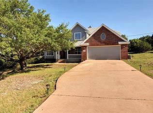 802 Oakwood Ln, Dripping Springs, TX 78620