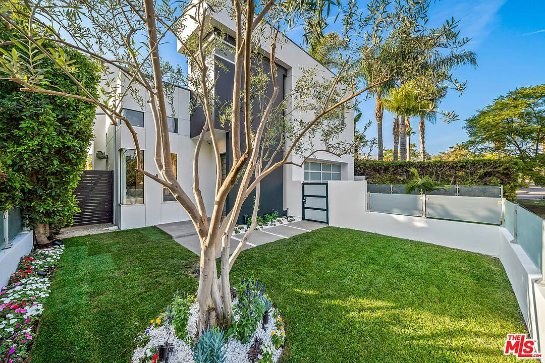 5 bed, 6.0 bath, 5000 sqft, $24,995 — Photo 4