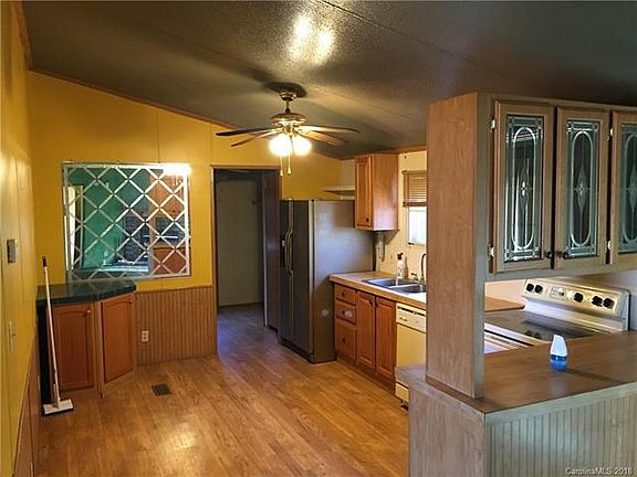 4th image of 5075 Beaver Dam Way