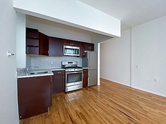 5th image of 614 Saint Nicholas Ave APT 1D