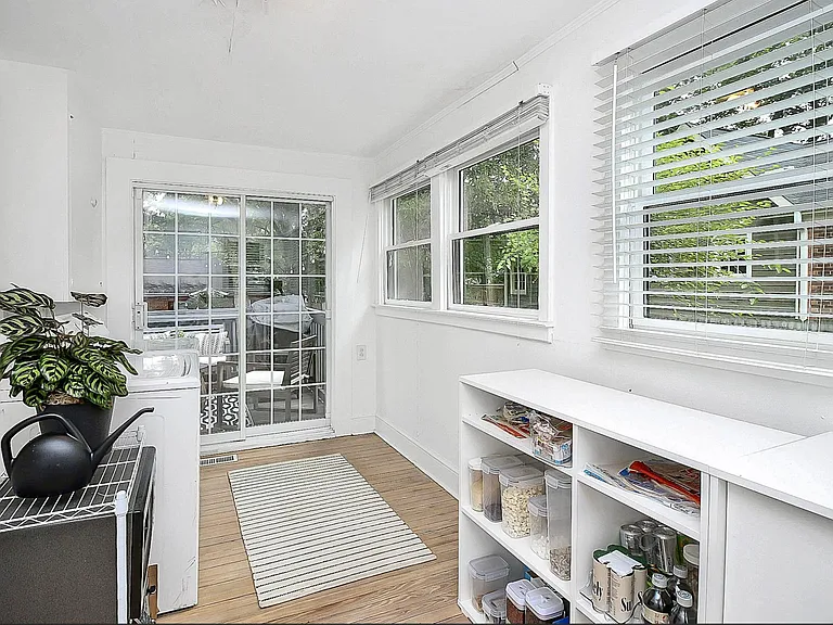 1824 Merriman Ave — Photo 16