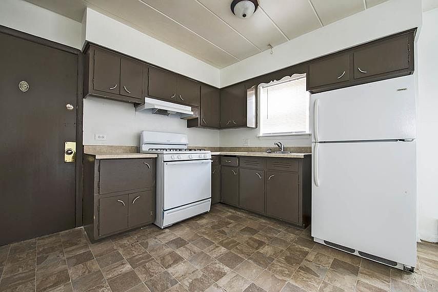 1st image of 12507 S Ashland Ave #2W