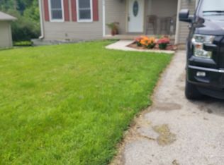 4019 Seneca Rd, Wonder Lake, IL 60097