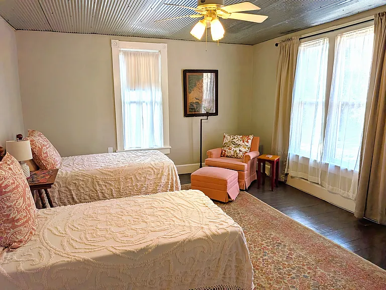 Large 2nd floor bedroom with twin beds and walk in closet
