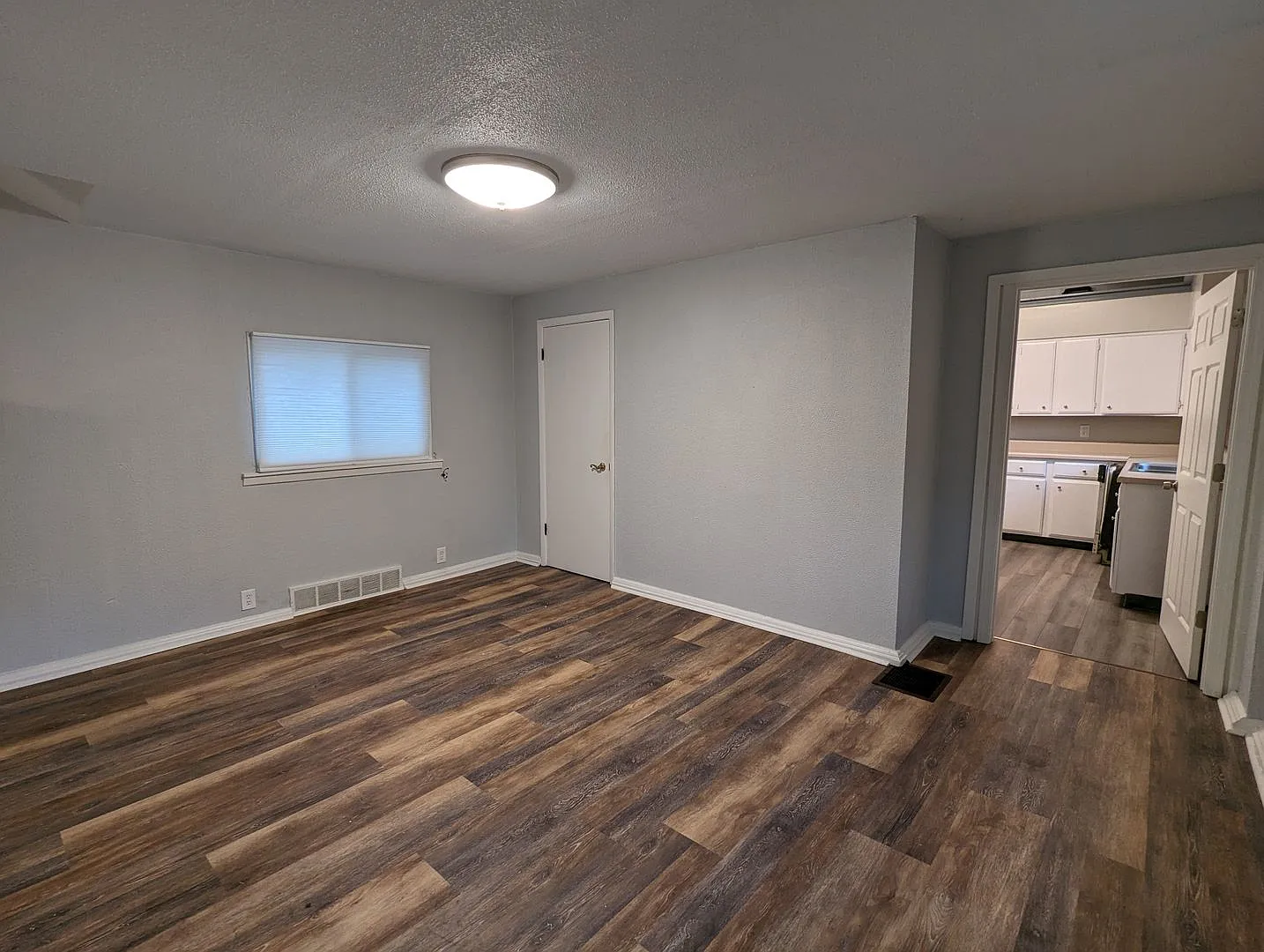2 Bedroom 1 Bathroom Single Family Home (Mt Washington) — Photo 3