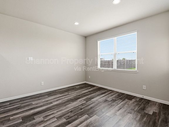 4th image of 24907 Bastiani Canvas Ln