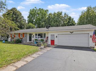 319 W Willard St, Paw Paw, MI 49079
