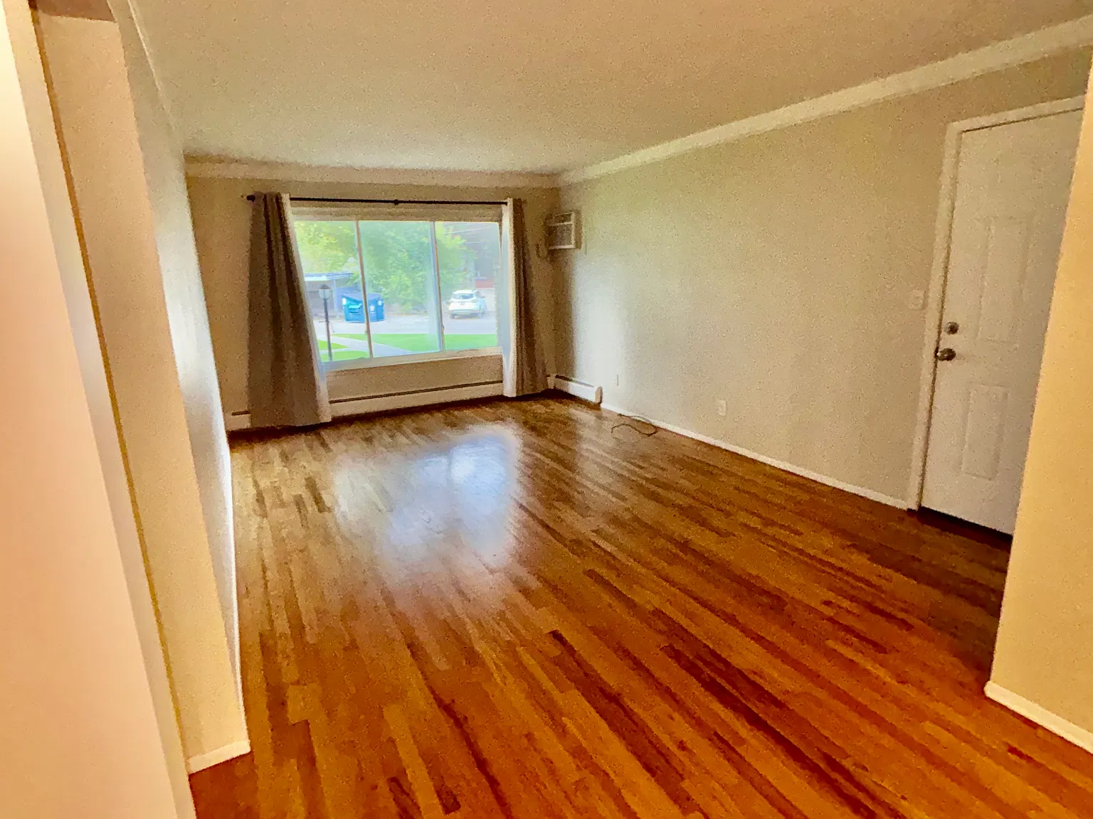1 bed, 646 sqft, $975 — Photo 3