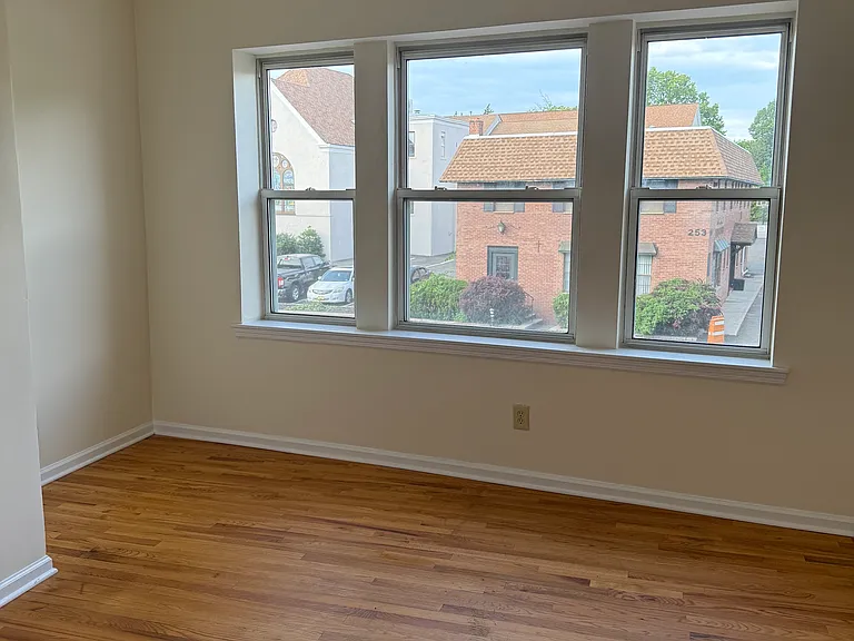 254 Bloomfield Ave #4 — Photo 9