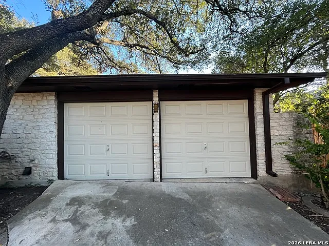 4526 Maybrook Woods — Photo 32