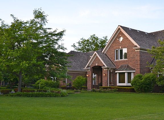 3rd image of 4474 Wellington Dr