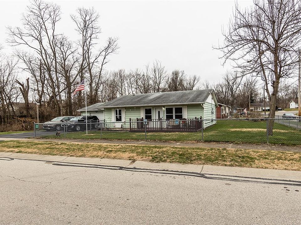 2nd image of 9811 Norcrest Dr