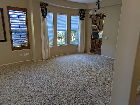 3rd image of 10694 Weatherhill Ct