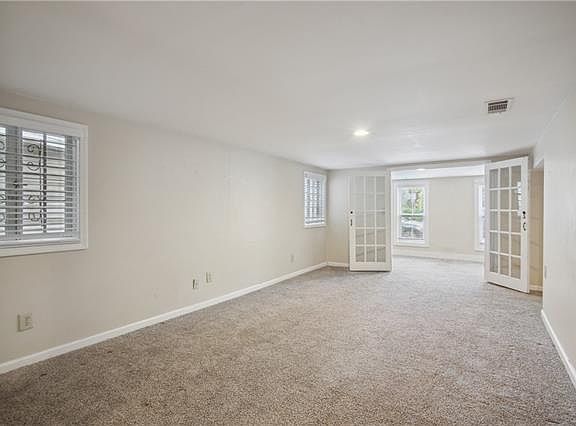 2nd image of 2205 Jefferson Ave