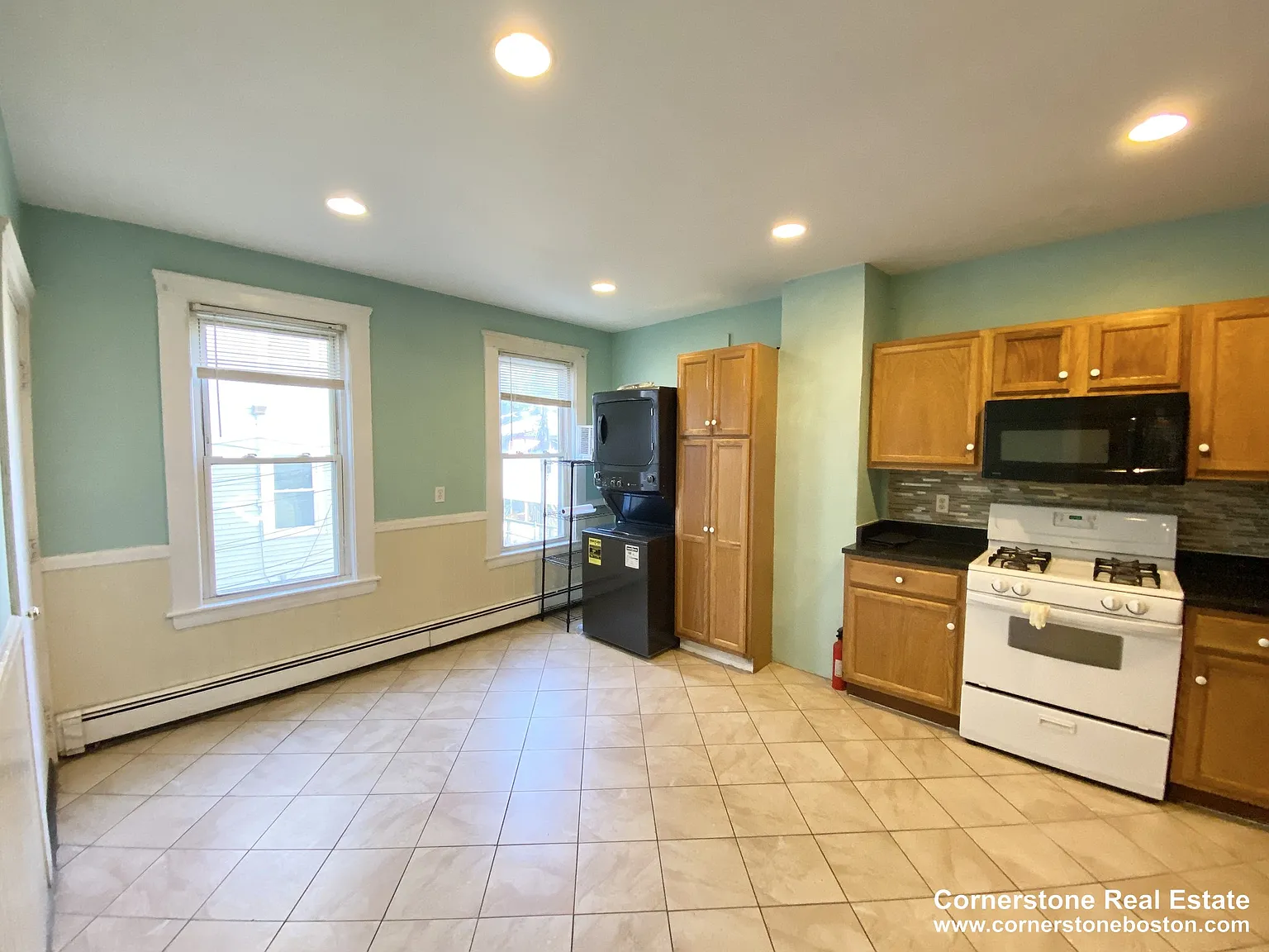 3 bed, 1.0 bath, $3,750 — Photo 2