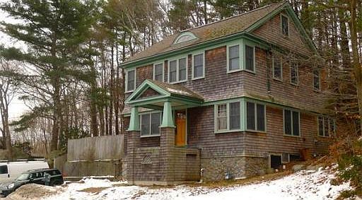 1st image of 364 Essex Ave