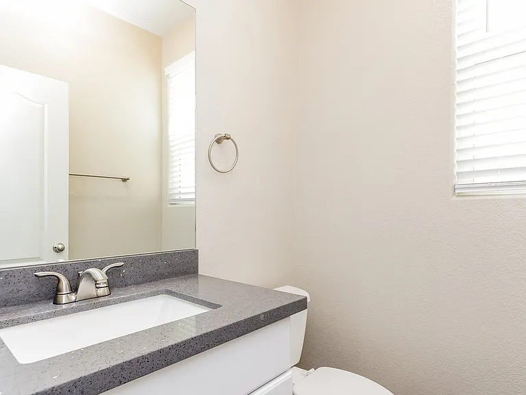 7458 Earnshaw Ave — Photo 16