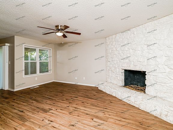 3rd image of 11537 E 27th St